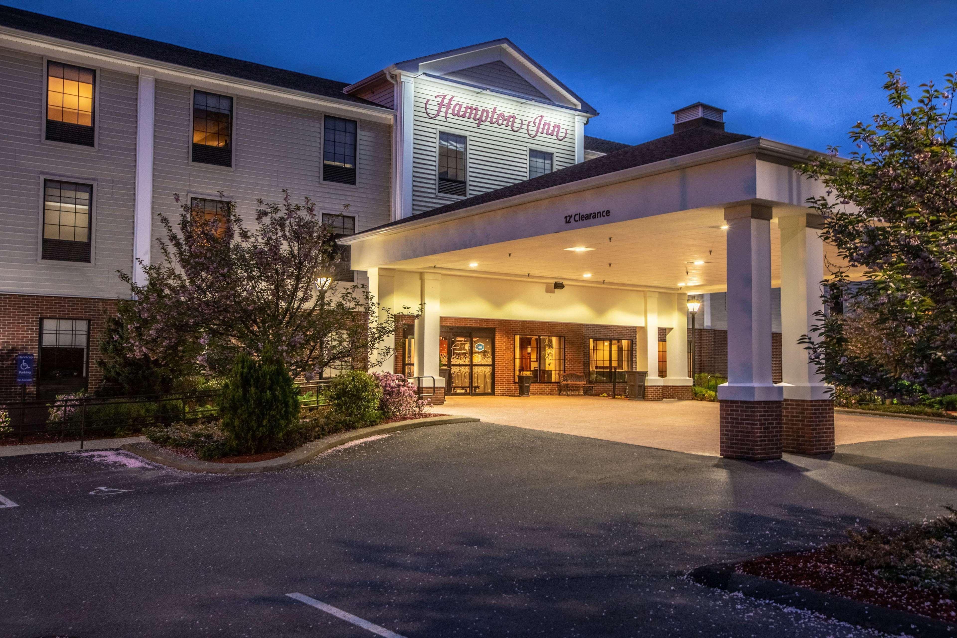 Hampton Inn Hadley-Amherst Area Zewnętrze zdjęcie