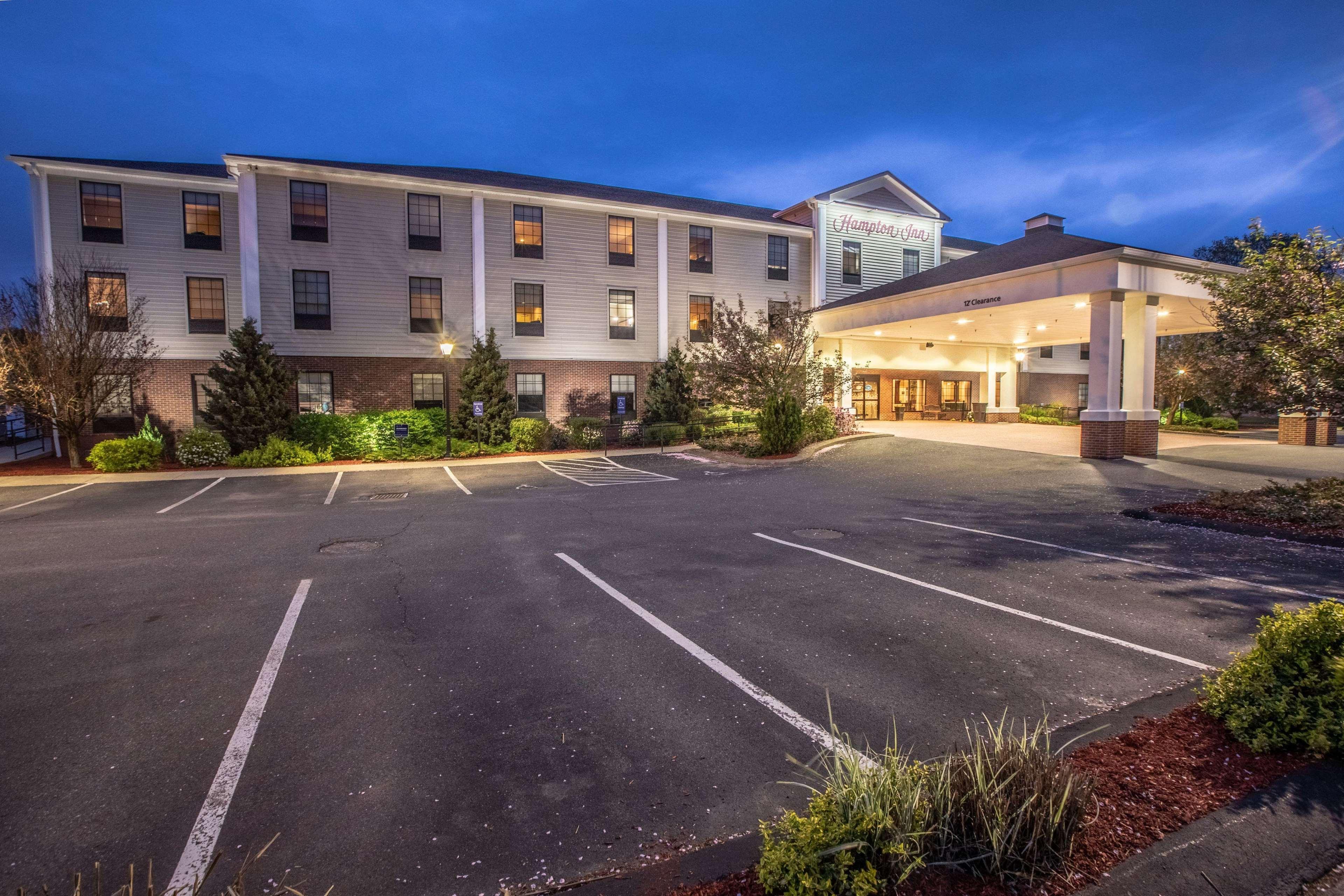 Hampton Inn Hadley-Amherst Area Zewnętrze zdjęcie